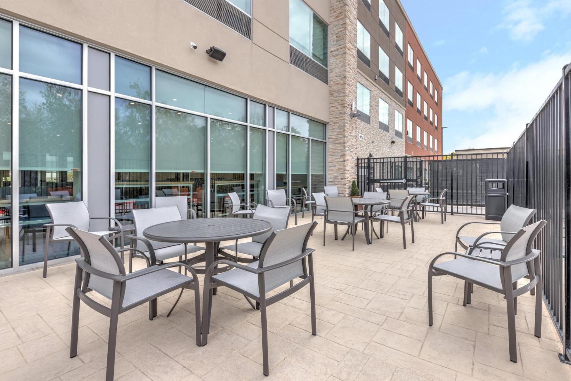 Holiday Inn Express & Suites Austin Airport East By Ihg Exteriér fotografie