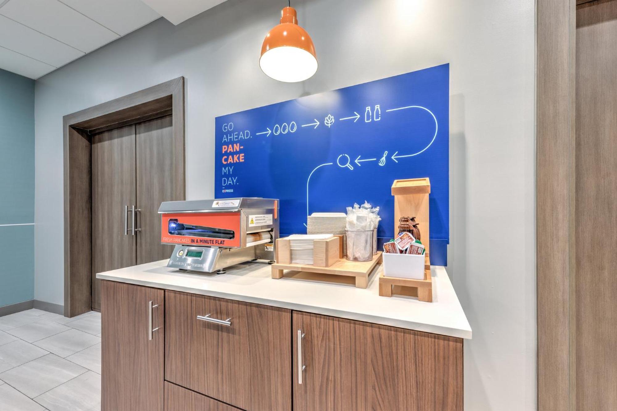 Holiday Inn Express & Suites Austin Airport East By Ihg Exteriér fotografie