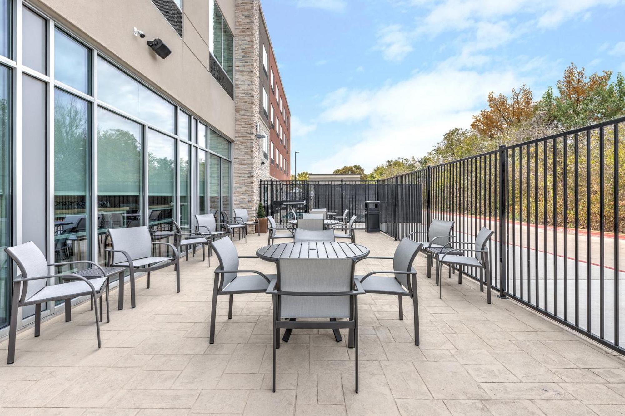 Holiday Inn Express & Suites Austin Airport East By Ihg Exteriér fotografie