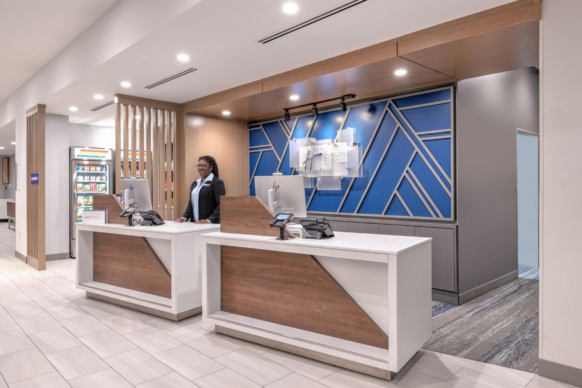 Holiday Inn Express & Suites Austin Airport East By Ihg Exteriér fotografie