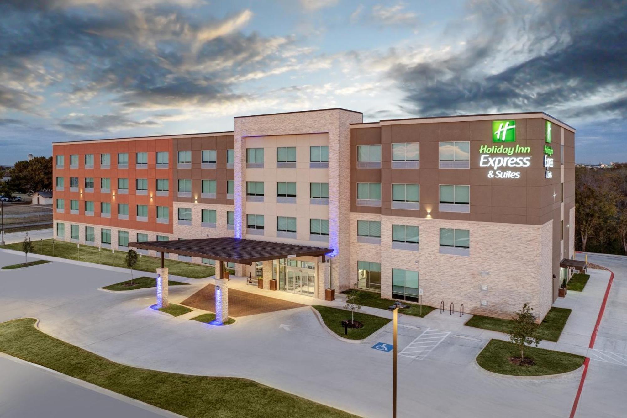 Holiday Inn Express & Suites Austin Airport East By Ihg Exteriér fotografie